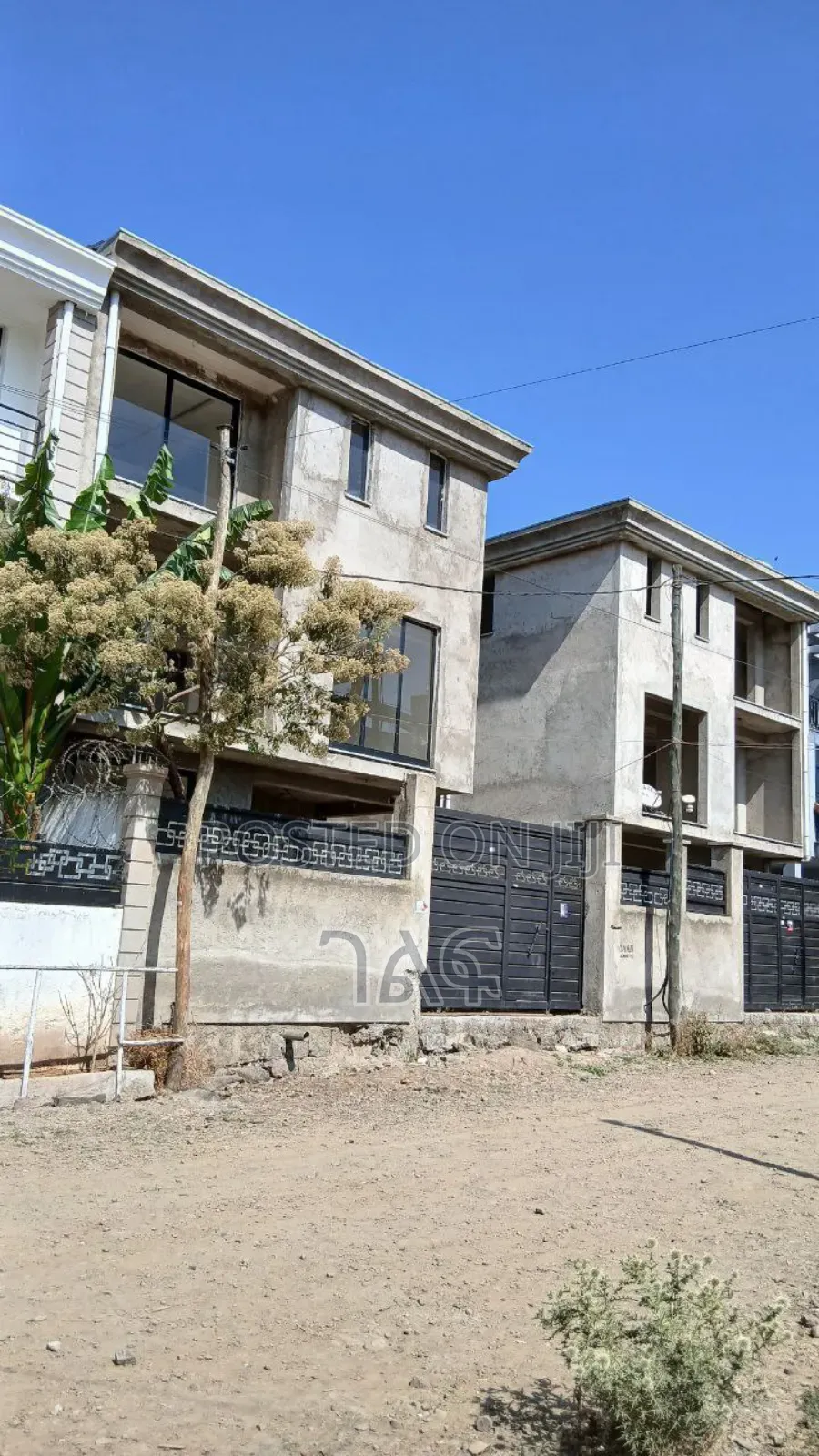 አስቸኳይ የሚሸጥ G+3 ቤት
ስፋት 150 ካሬ ሜትር
አያት ዲያስቦር ሰፈር