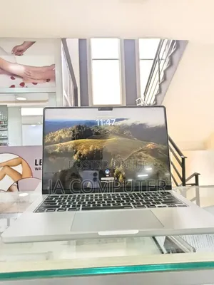 New Laptop Apple MacBook Pro 2023 M3 14-Inch 8GB Apple M3 SSD 512GB