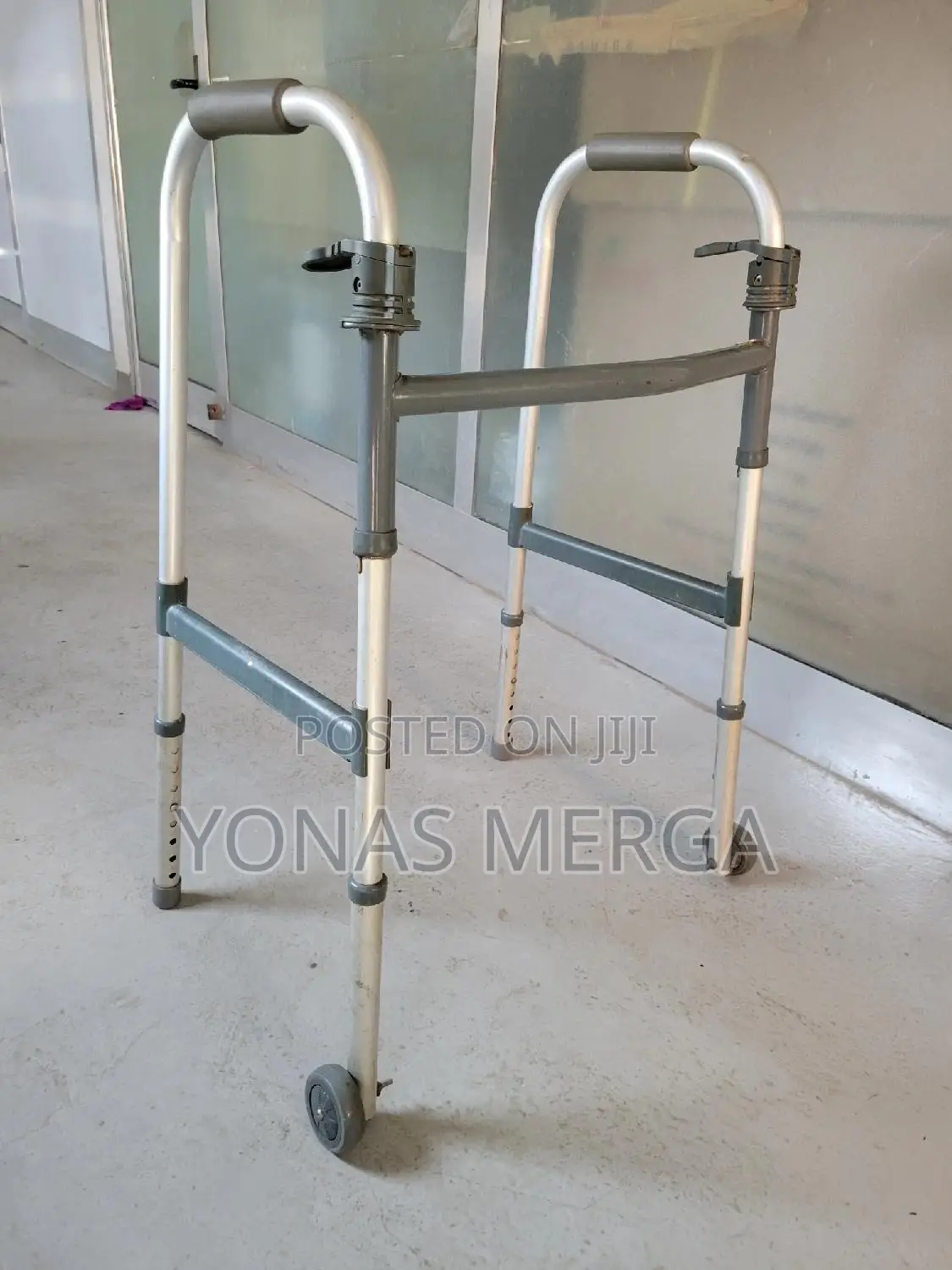 Walker With Front Wheel Supportive Walking Solution
