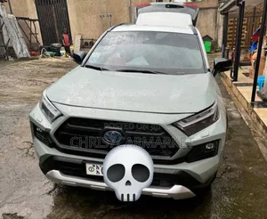 Toyota RAV4 Adventure AWD 2023 Green