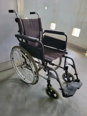 Manual Karma Folding Wheelchair፺刁offering Wheelchairsዊልቼር