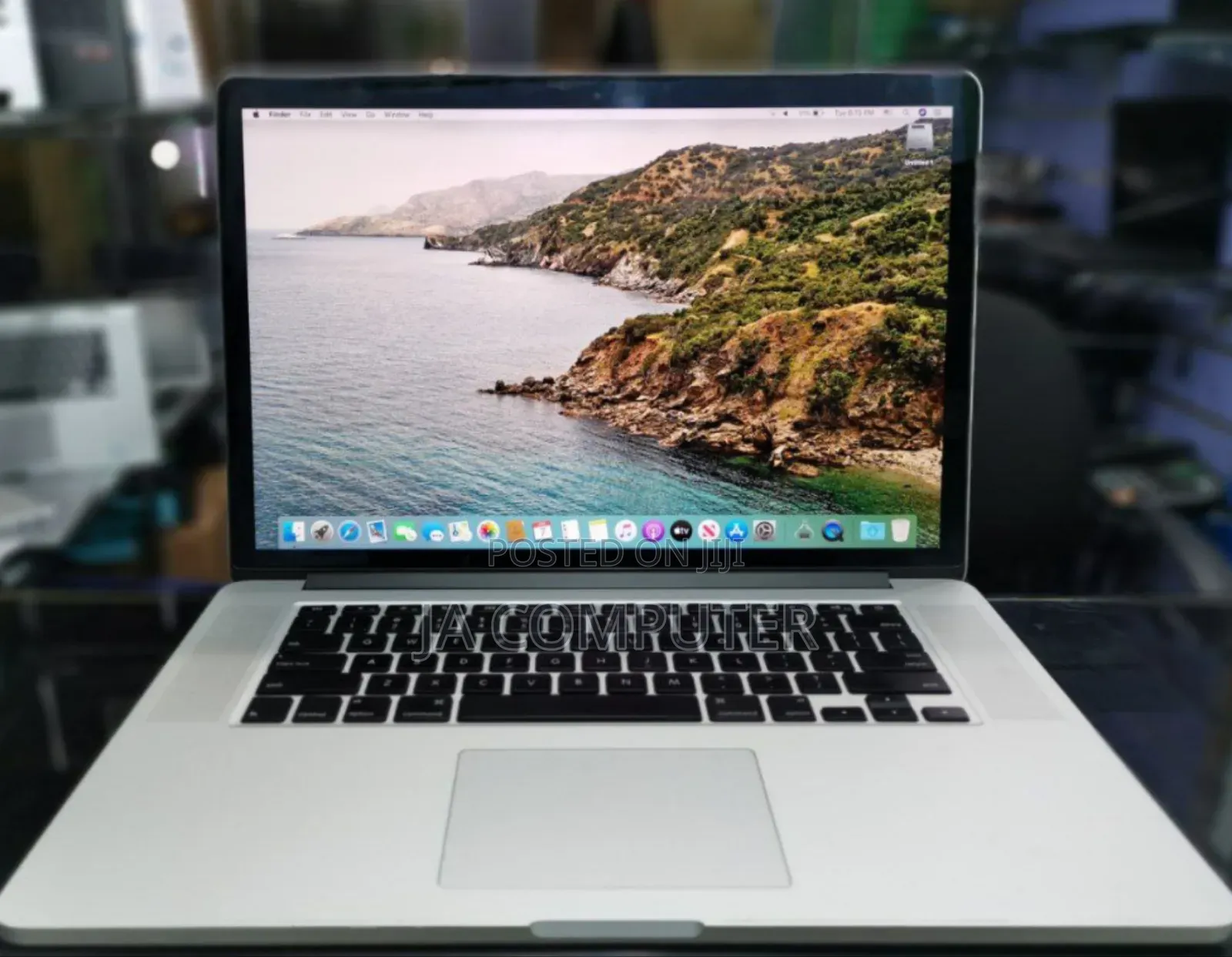 New Laptop Apple MacBook Pro 2015 16GB Intel Core I7 SSD 512GB