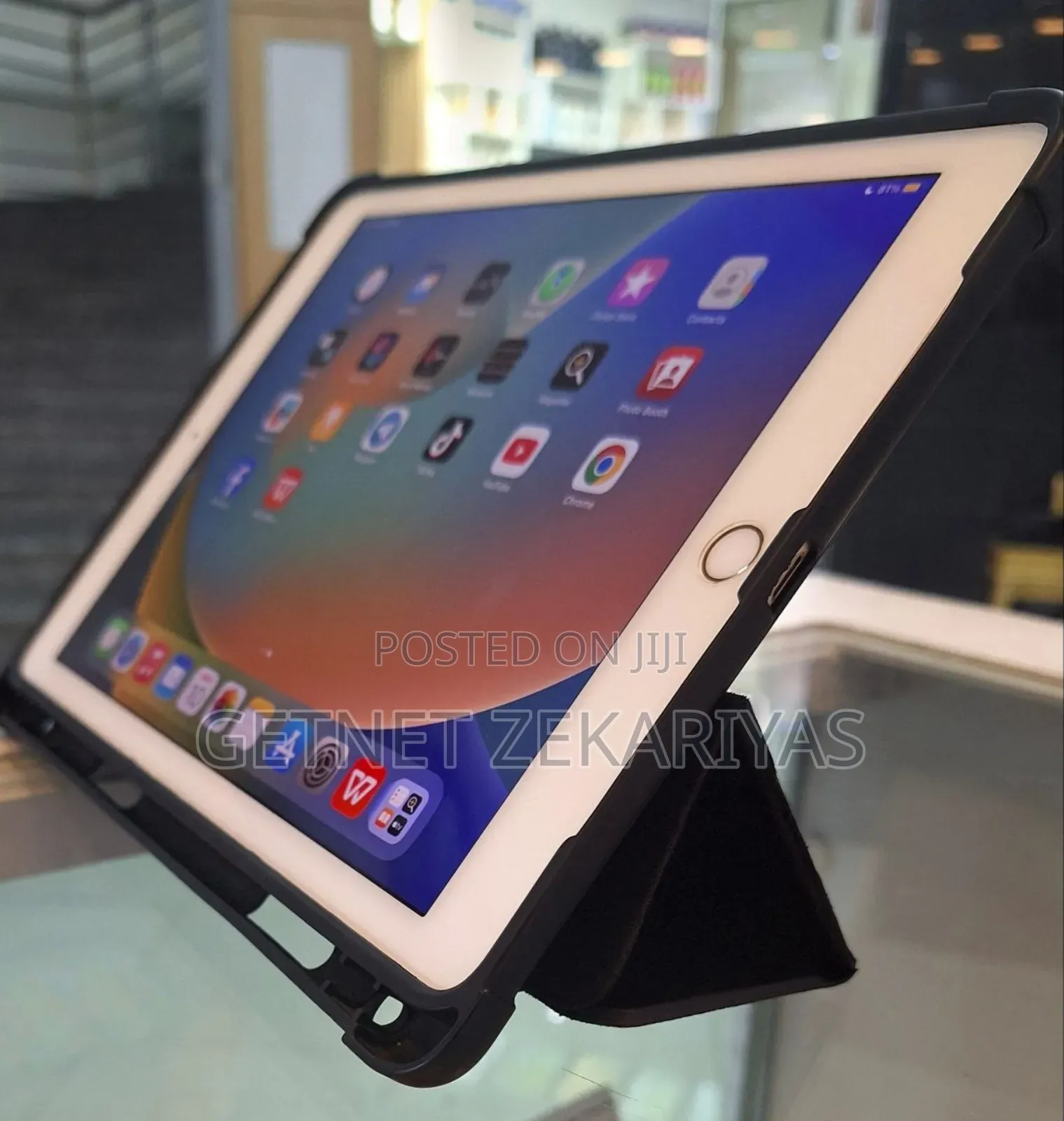New Apple iPad Pro 12.9 (2021) 128 GB Silver