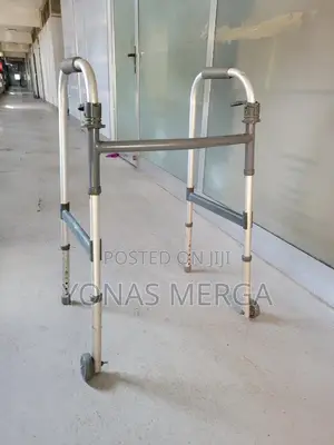 Walker፮埒walker<>Height-Adjustable Mobility Walker Dp-Sc4005s