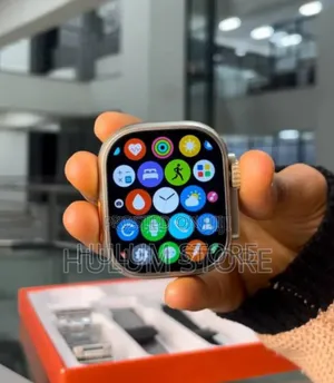 Ultra 7 In 1 7 አይነት ማሰሪያ ያለው Smart Watch