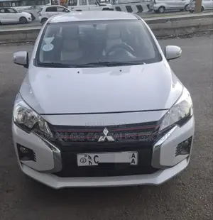 Mitsubishi Attrage 2022 Ivory