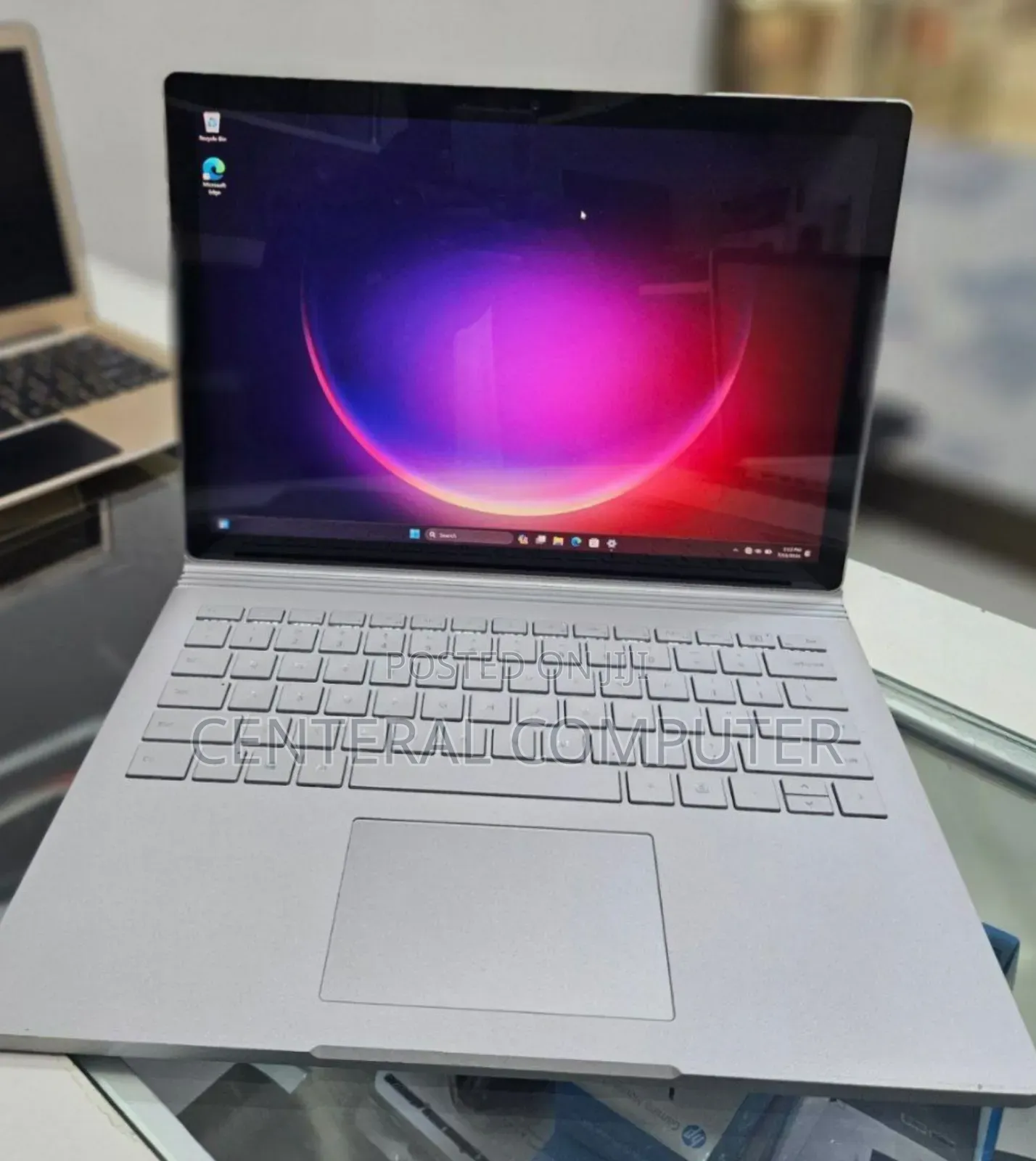 New Laptop Microsoft Surface Book 3 16GB Intel Core I7 SSD 256GB
