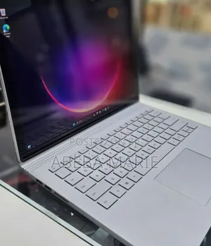 New Laptop Microsoft Surface Book 3 4GB Intel Core I7 SSD 256GB