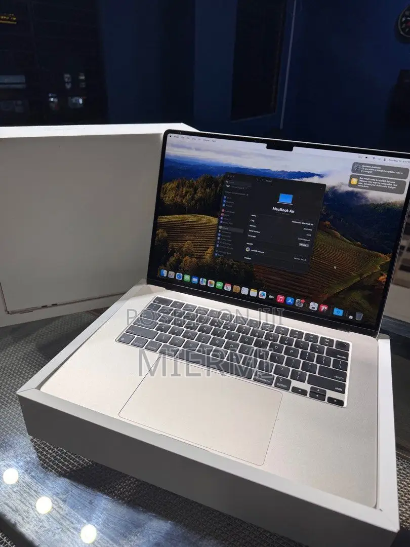 New Laptop Apple MacBook Air 2022 M2 16GB Apple M2 SSHD+SSD 256GB