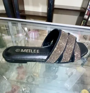 Women's Shoe
