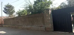 የሚሸጥ ቆነጆ ለመኖሪያ ለከፓርትመንት የሚሆን ቦታ
