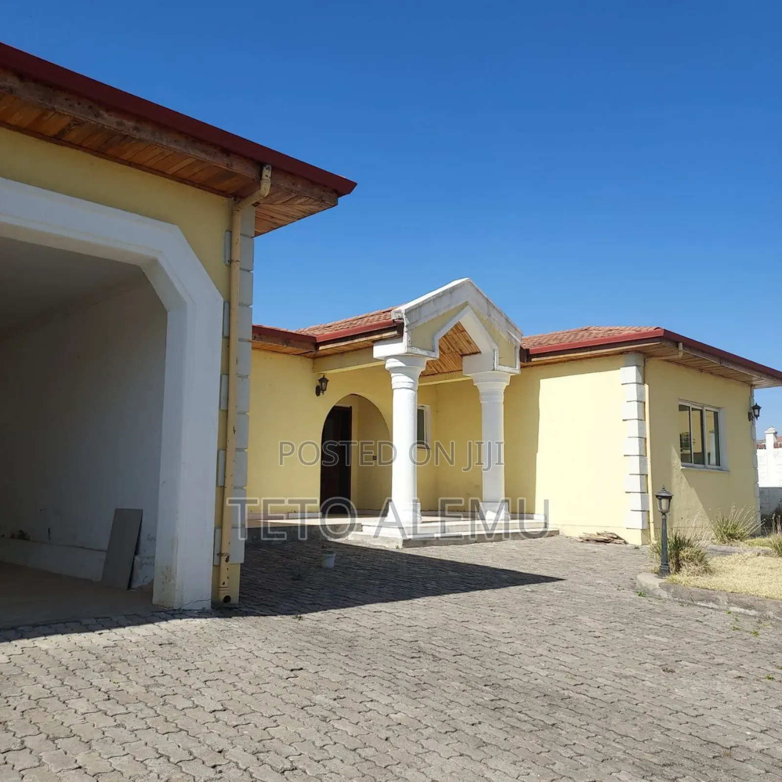 8bdrm Villa in House For Sale Ccd, Yeka for sale