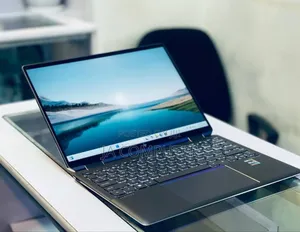 New Laptop HP Spectre 16GB Intel Core I7 SSD 1T