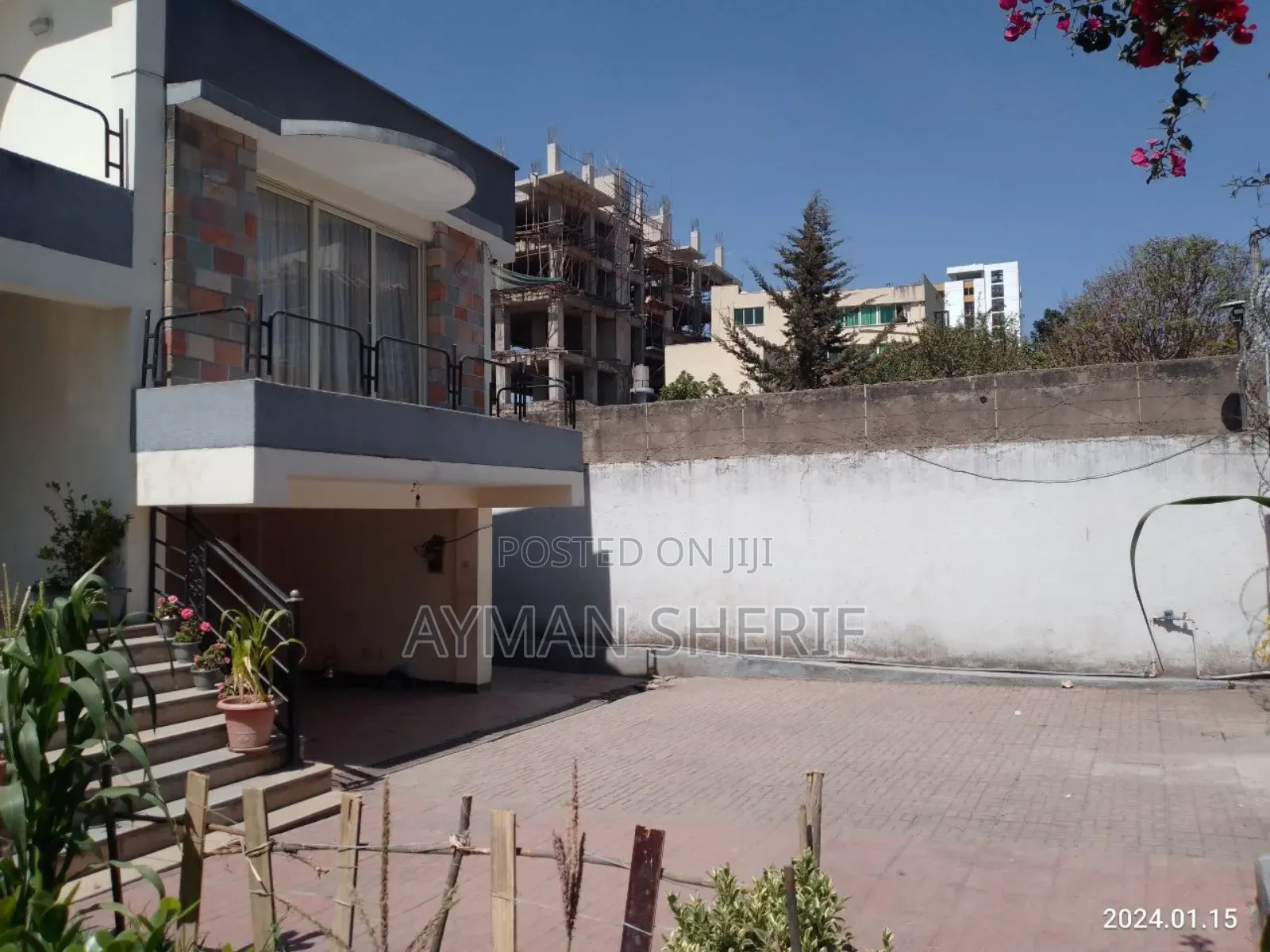 Furnished 7bdrm House in Bole for sale