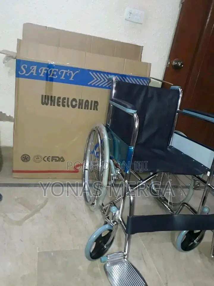 Normal Wheelchair፯聿wheelchair**Safety Breaks and Back Pocket