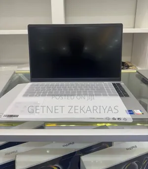 New Laptop Dell Inspiron 15 16GB Intel Core I7 SSD 1T