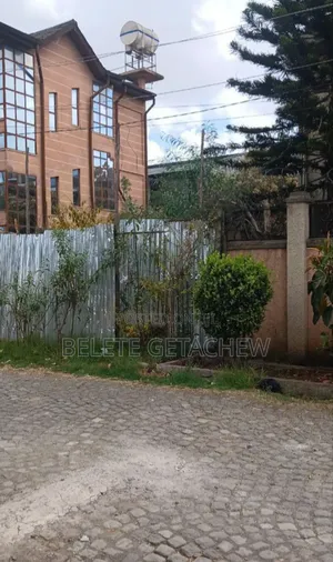 Land for Sale at Semit Fyelbet 150sqm