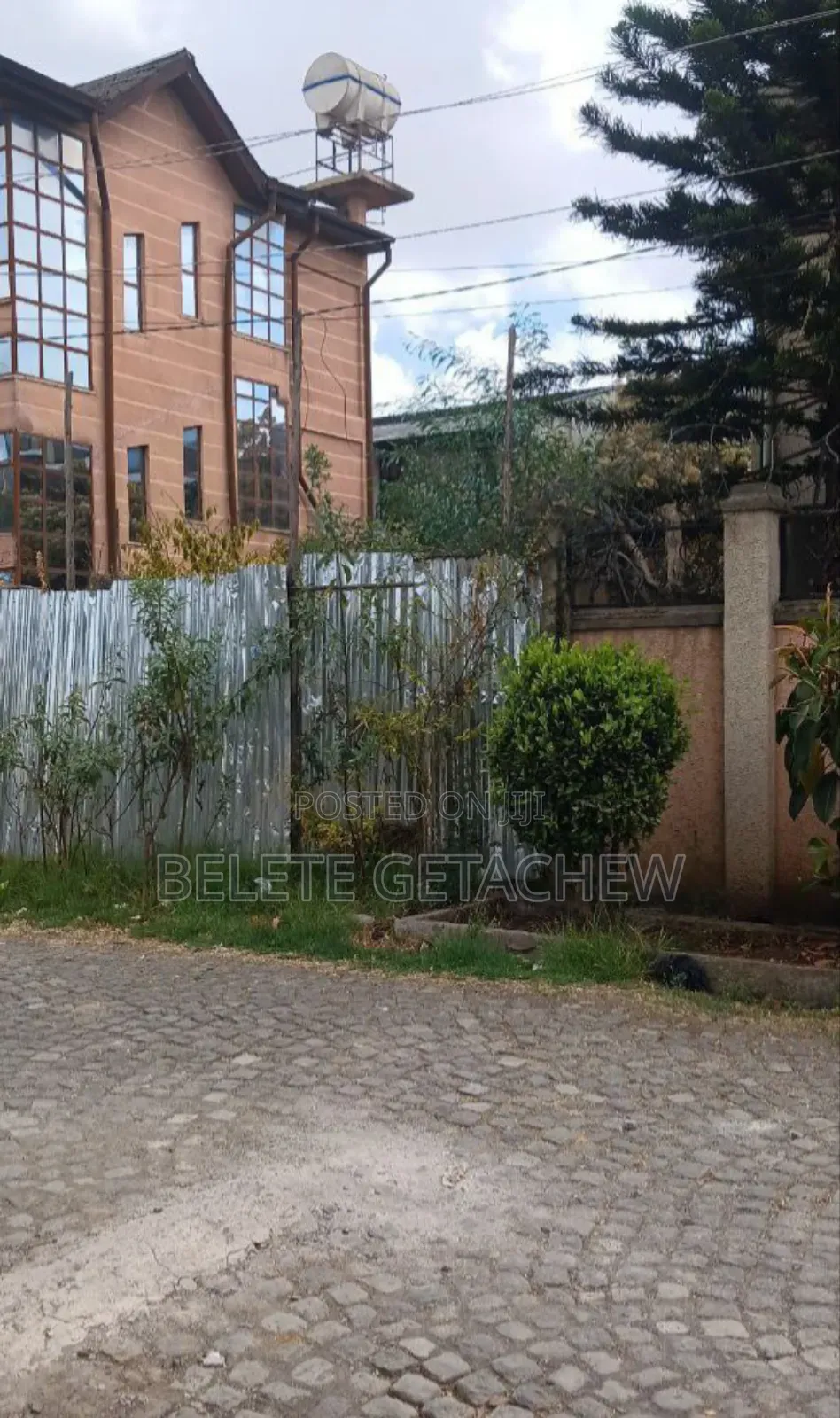Land for Sale at Semit Fyelbet 150sqm