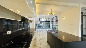 7bdrm House in የሚሸጥ ቤት መገናኛ ዳንጎቴ ቶፕ, Yeka for sale