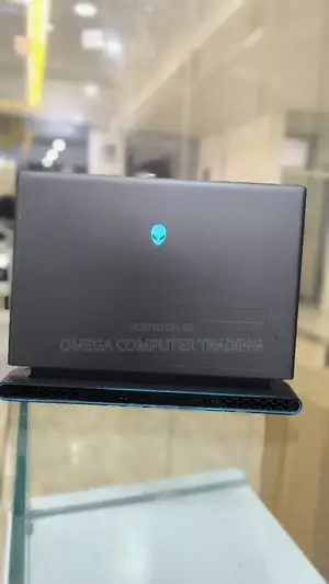 New Laptop Alienware M15 r3 32GB Intel Core i9 SSD 1T