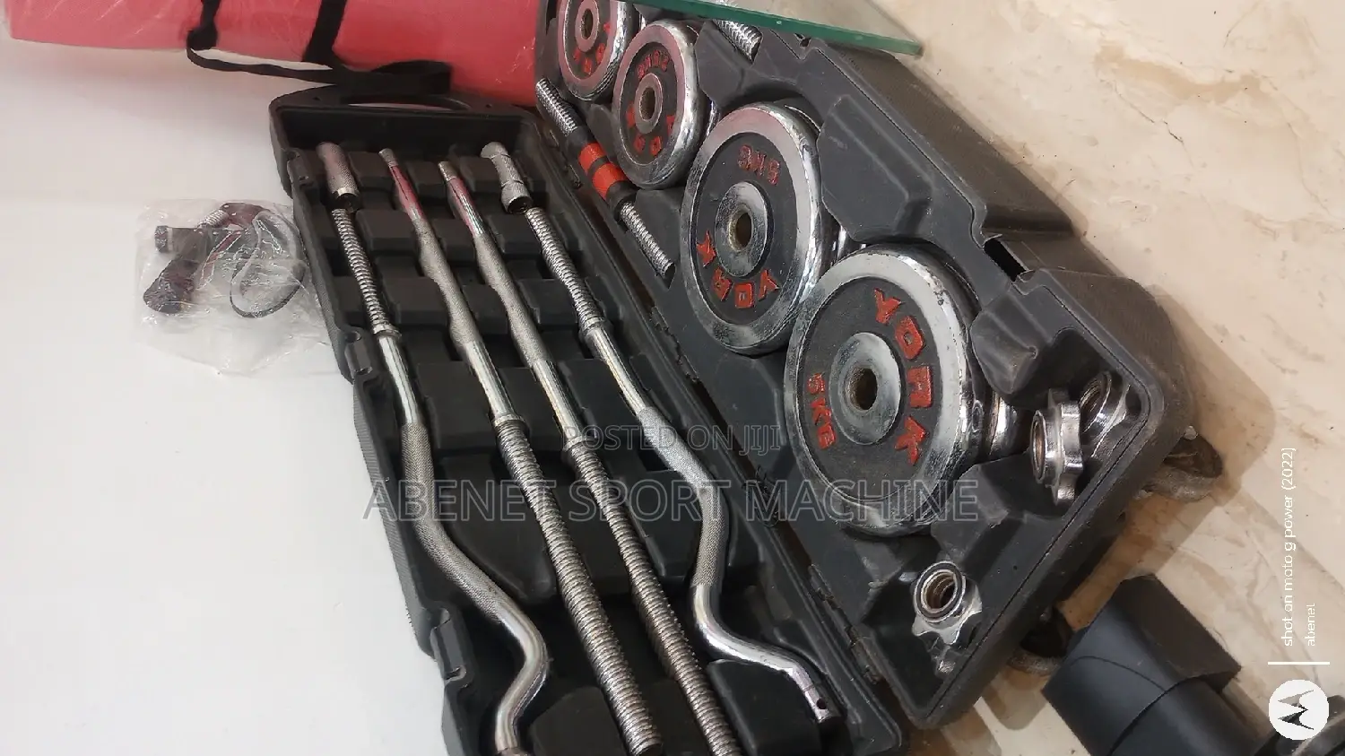 በቤቶ መኖር ያለበት Adjustable Dumbbell and Barbells