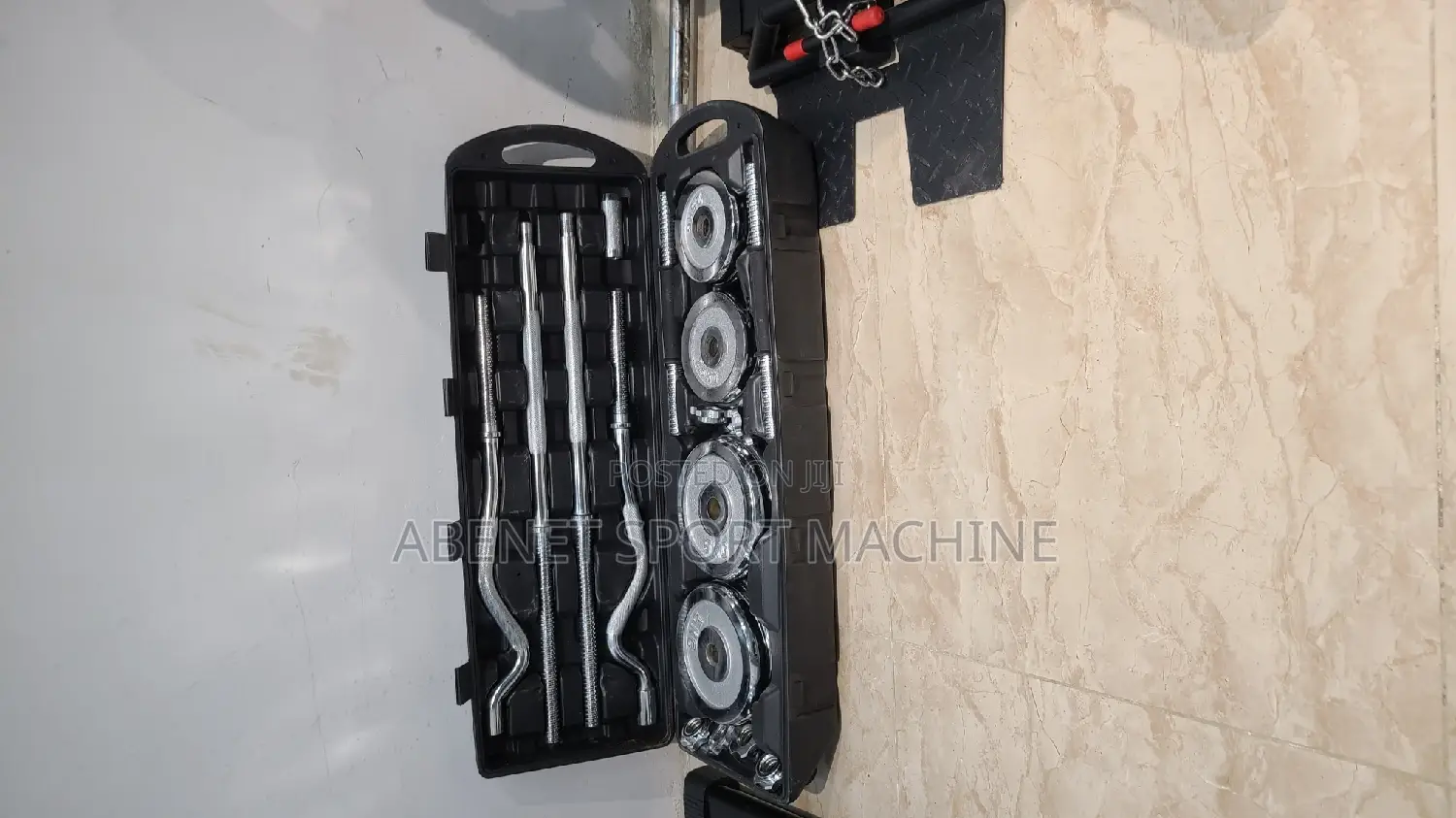 በቤቶ መኖር ያለበት ዘመናዊ Adjustable Dumbbell and Barbells