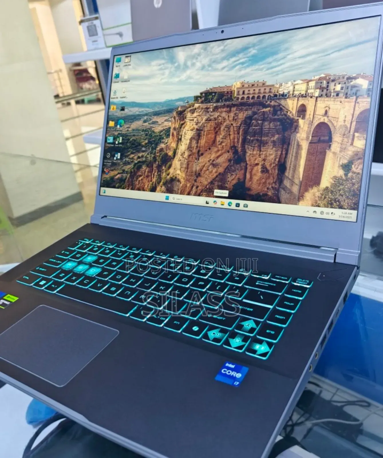 New Laptop MSI Pulse GL66 16GB Intel Core I7 SSD 1T