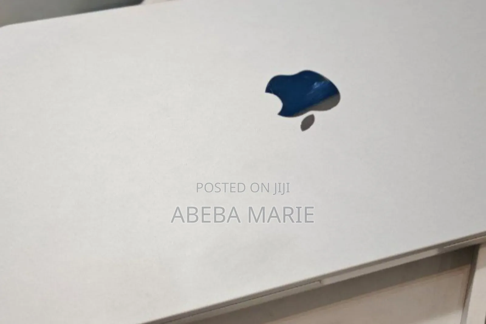 New Laptop Apple MacBook Air 2022 M2 8GB Apple M2 SSD 256GB