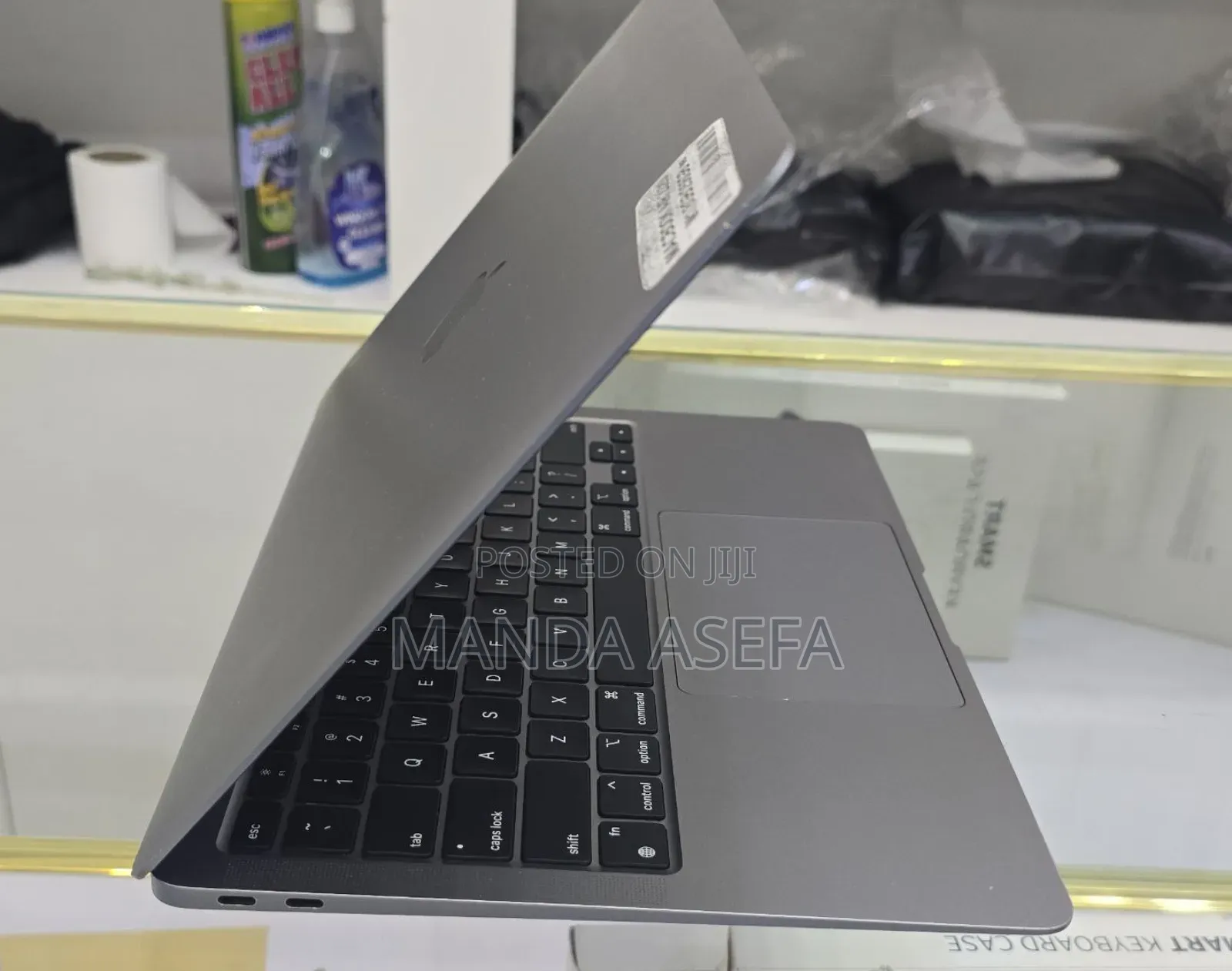 New Laptop Apple MacBook Air 8GB Apple M1 SSD 256GB