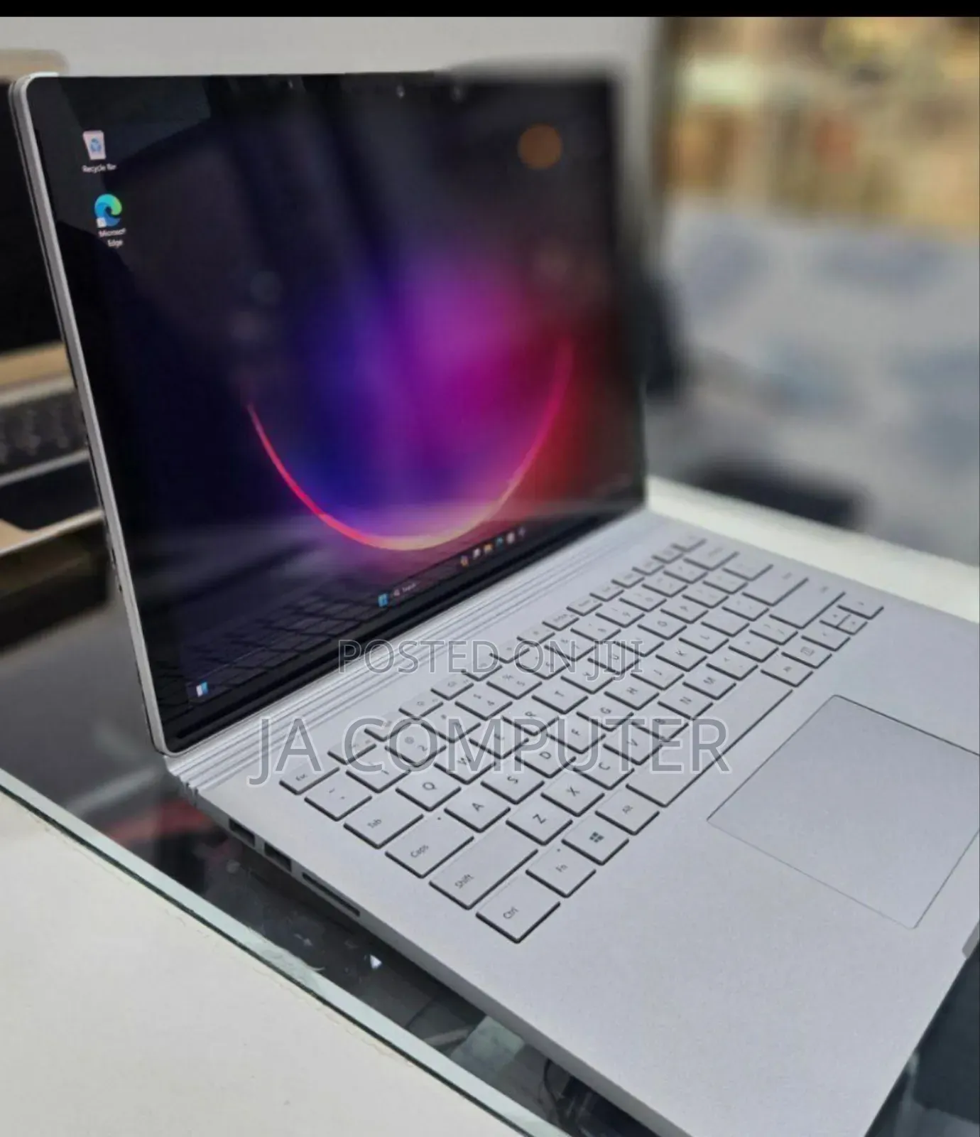 New Laptop Microsoft Surface Book 3 16GB Intel Core I7 SSD 256GB