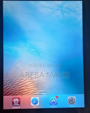 New Apple iPad 9.7 64 GB