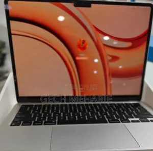 New Laptop Apple MacBook Air 2022 M2 8GB Apple M2 SSD 256GB