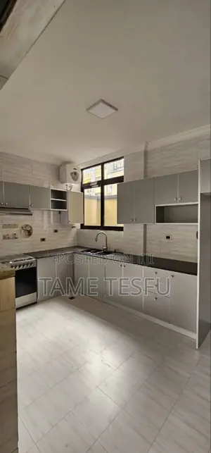 Furnished 3bdrm Villa in Summit, Bole for sale