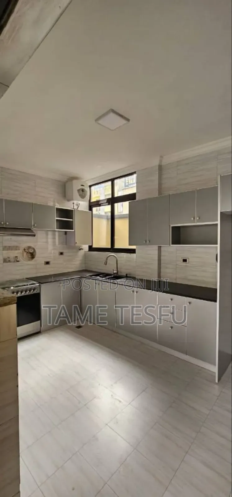 Furnished 3bdrm Villa in Summit, Bole for sale