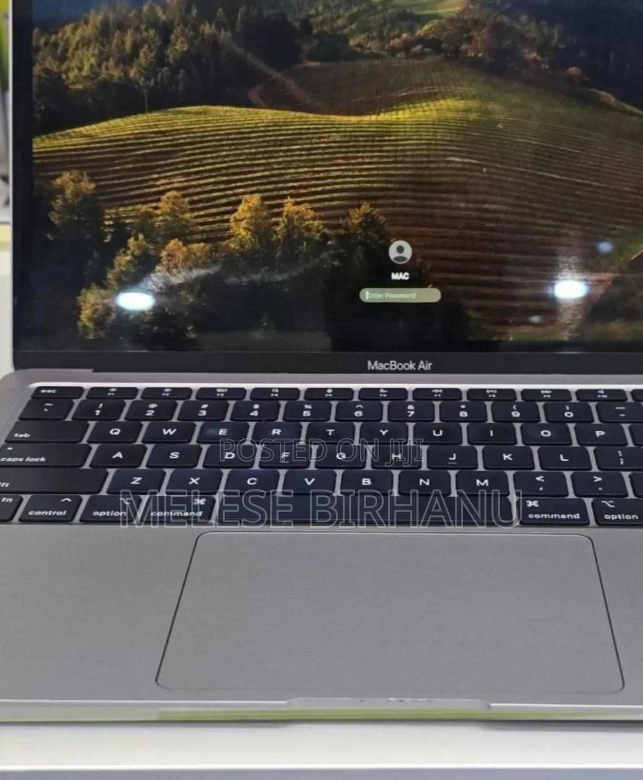 New Laptop Apple MacBook Air 2020 8GB Apple M1 SSD 256GB