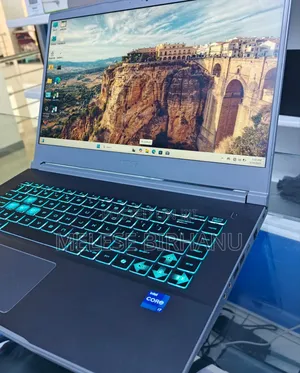 New Laptop MSI 16GB Intel Core I7 SSD 1T