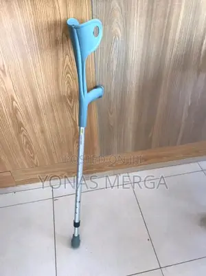 Crutches/Crutches/Transfer Weight From the Legs Upper Body