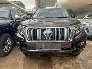 New Toyota Land Cruiser 2023 Gold