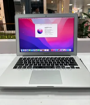 New Laptop Apple MacBook Air 2017 8GB Intel Core I7 SSD 512GB