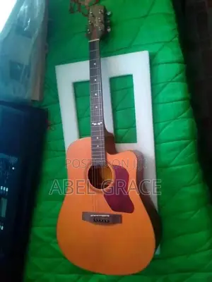 Box Guitar