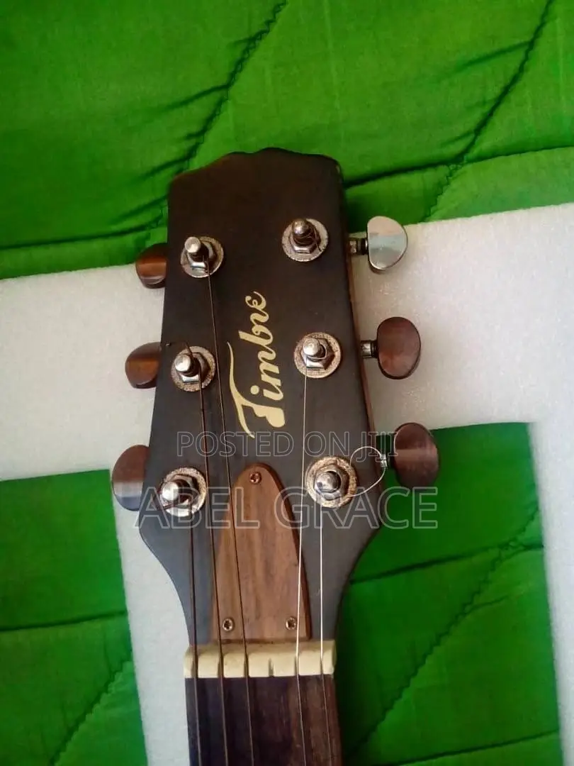 Box Guitar