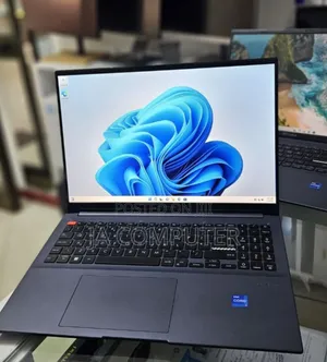New Laptop Asus VivoBook 15 X505BA 16GB Intel Core I7 SSD 512GB