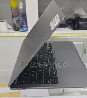 New Laptop Apple MacBook Air 2020 M1 8GB Apple M1 SSD 256GB
