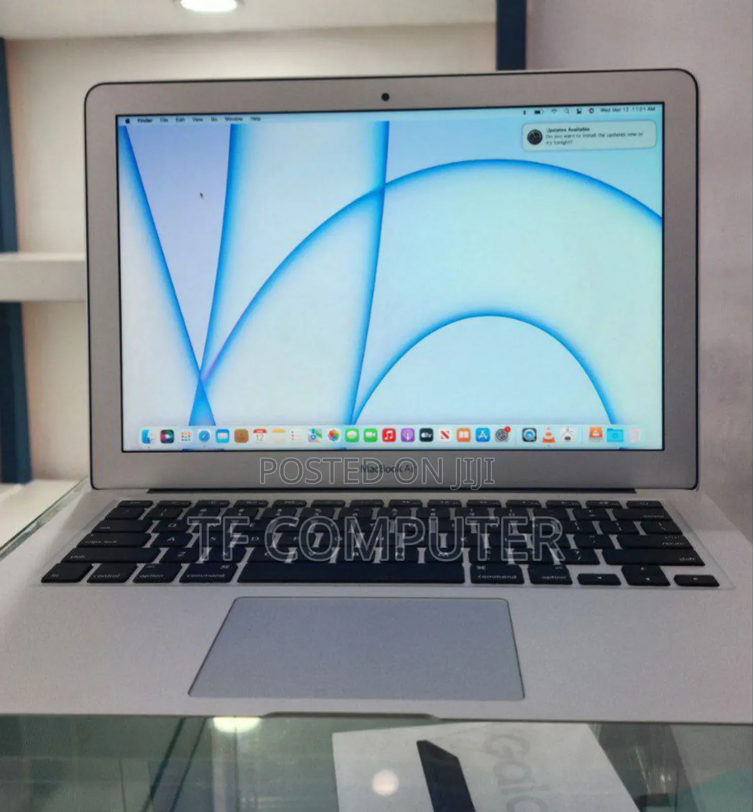 New Laptop Apple MacBook Air 2015 8GB Intel Core I7 SSD 512GB