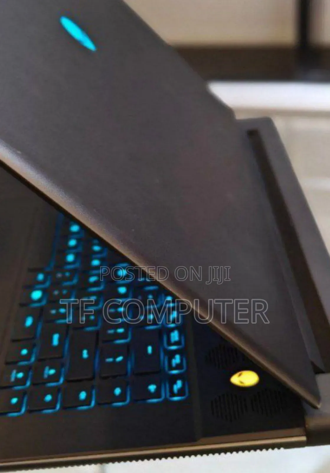New Laptop Alienware M17x R2 32GB Intel Core I9 SSD 1T