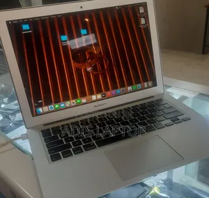 New Laptop Apple MacBook Air 2013 4GB Intel Core I5 SSD 128GB
