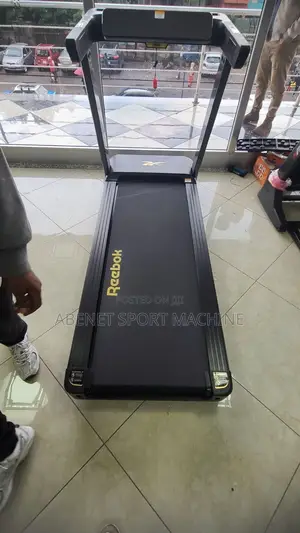 የአዉሮፓ ስታንዳርድ የቤት መሮጫ ማሽን Reebok Fr30z Floatride Treadmill