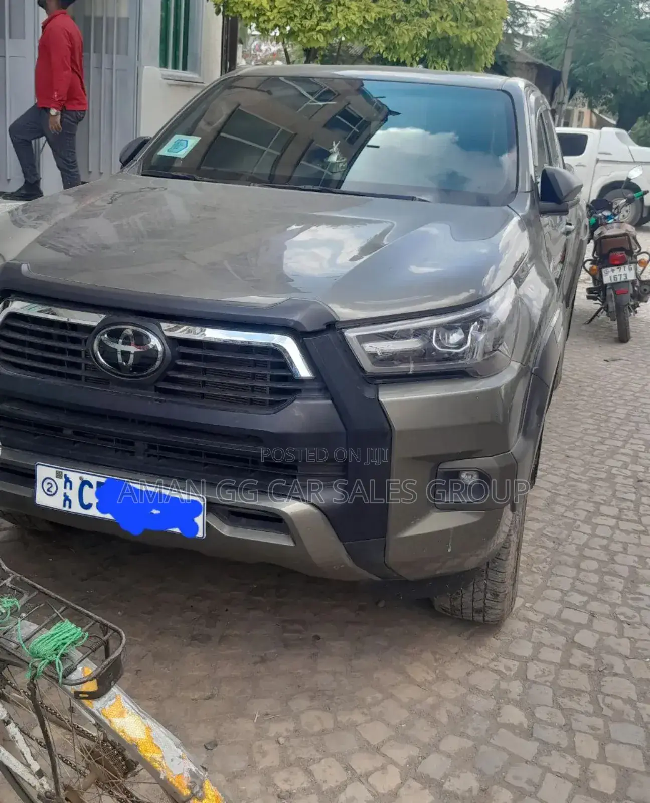 Toyota Hilux 2023 Gray