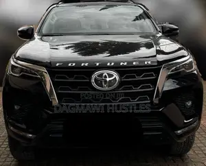 Toyota Fortuner 2.7 AWD 2022 Black