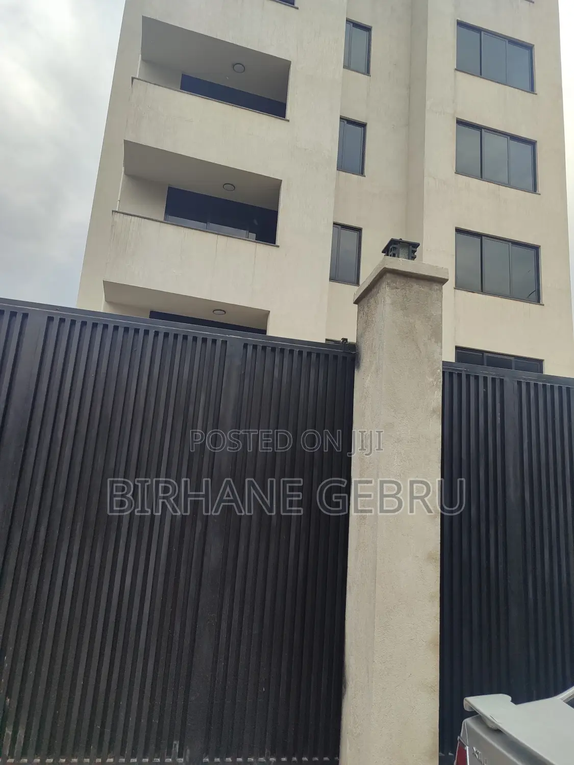 G+6 Luxury Apartiment Forliving or Office Rent